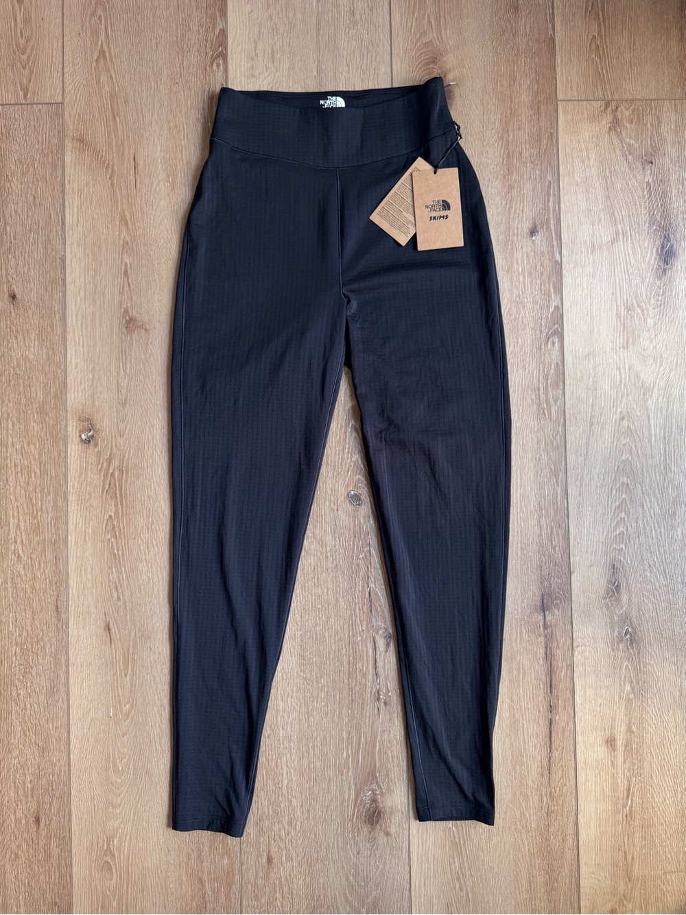 New The North Face x Skims W Dot Tight Leggings